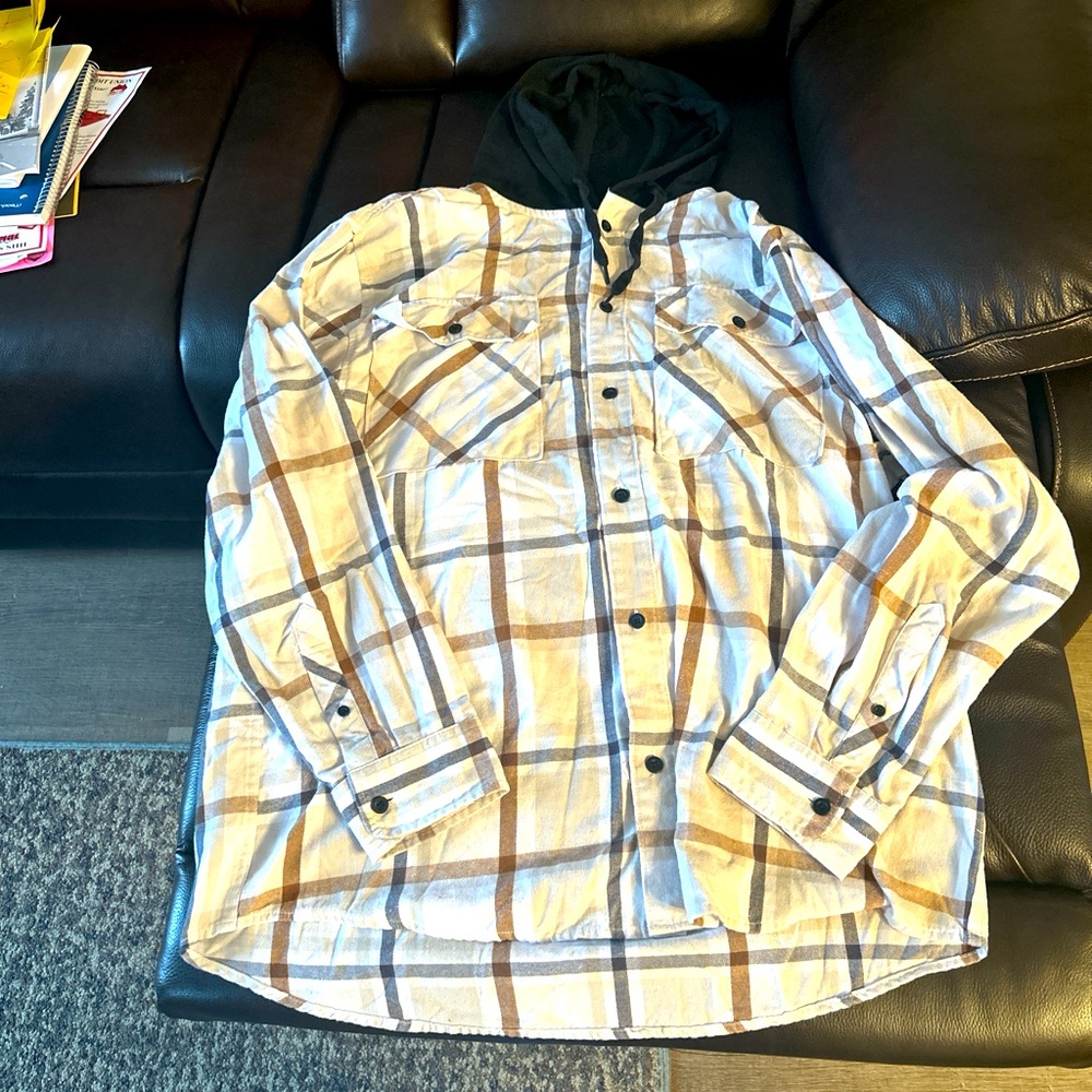 No Boundaries Beige Plaid Shirt Jacket